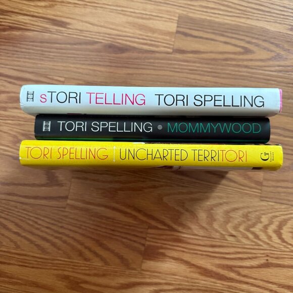Tori Spelling Hardback Books - sTori Telling, Mommywood and Uncharted Territori - Picture 4 of 7